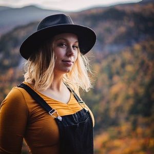 Meet your Posher, Shelby